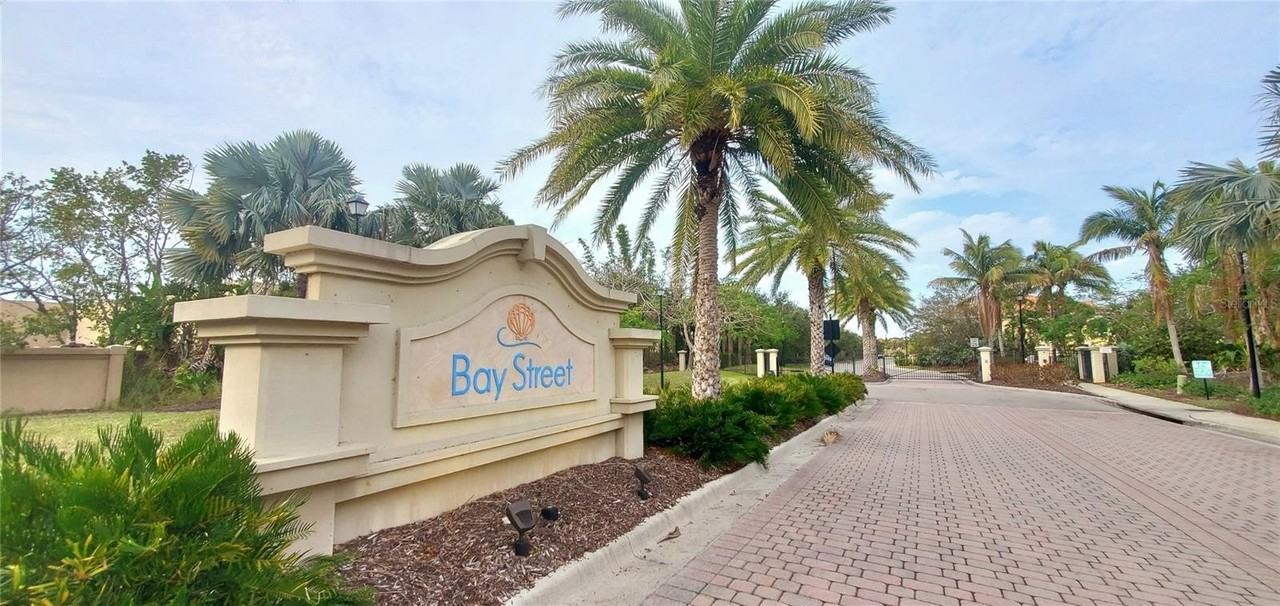 4243 Expedition Way #4243 - Photo 3 of 48