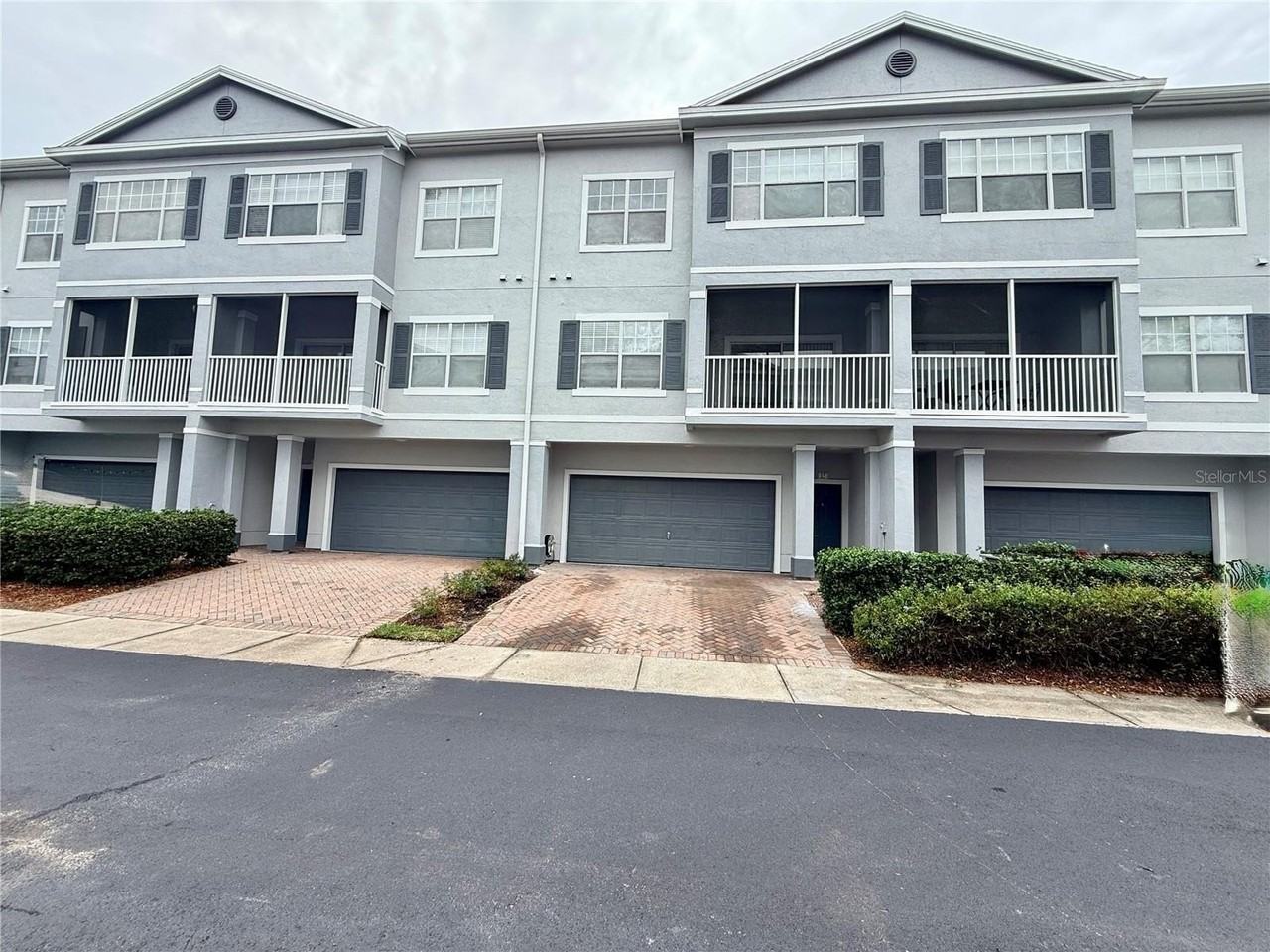 2424 Grand Central Parkway #15