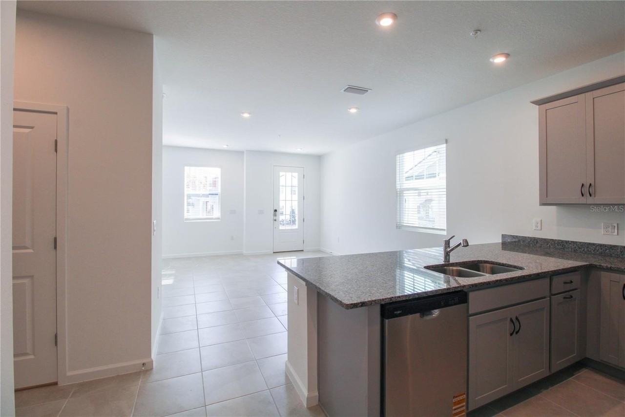 3251 Gardenia Reserve St - Photo 7 of 25