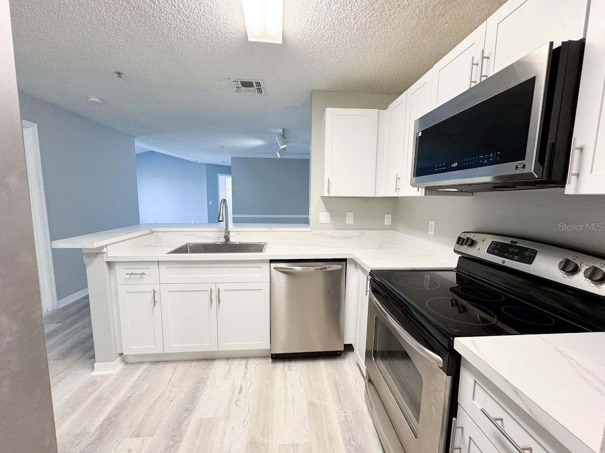 1919 Summer Club Drive #309 - Photo 6 of 35