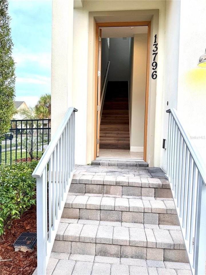 13796 Eliot Avenue - Photo 2 of 22