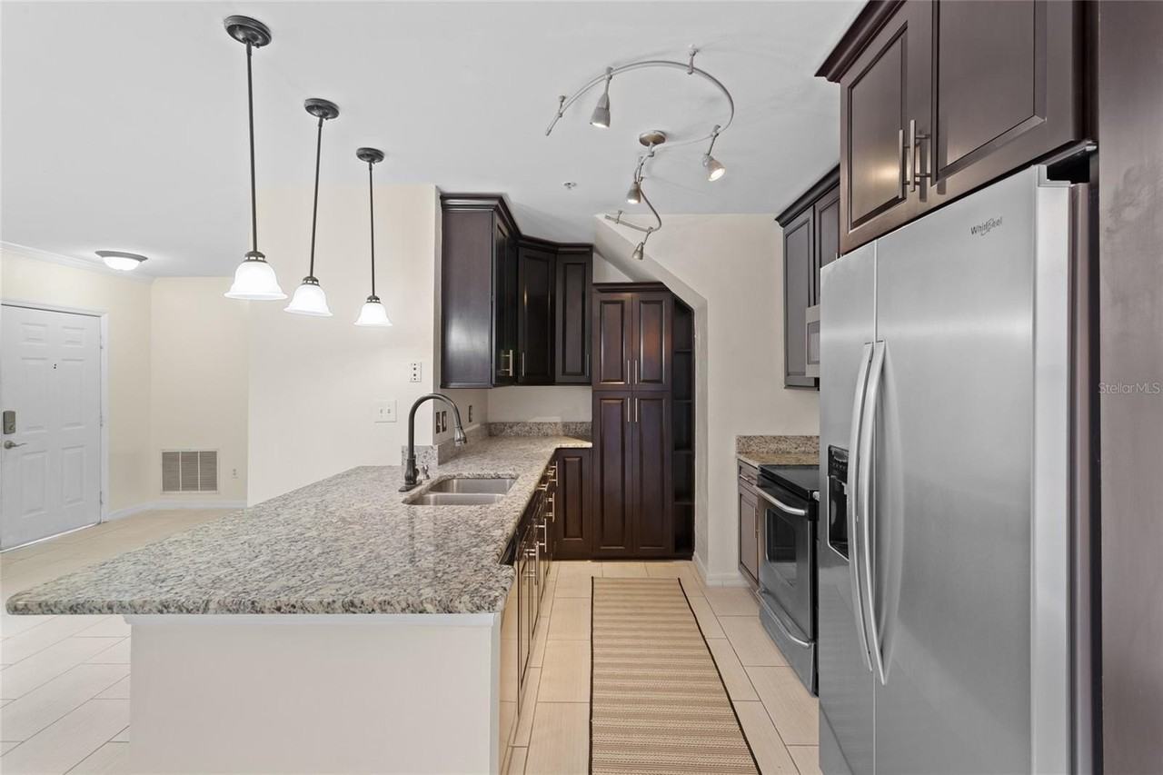 754 Centervale Dr #754 - Photo 7 of 28