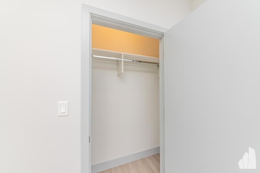 6400 N Wayne Ave - Photo 2 of 10
