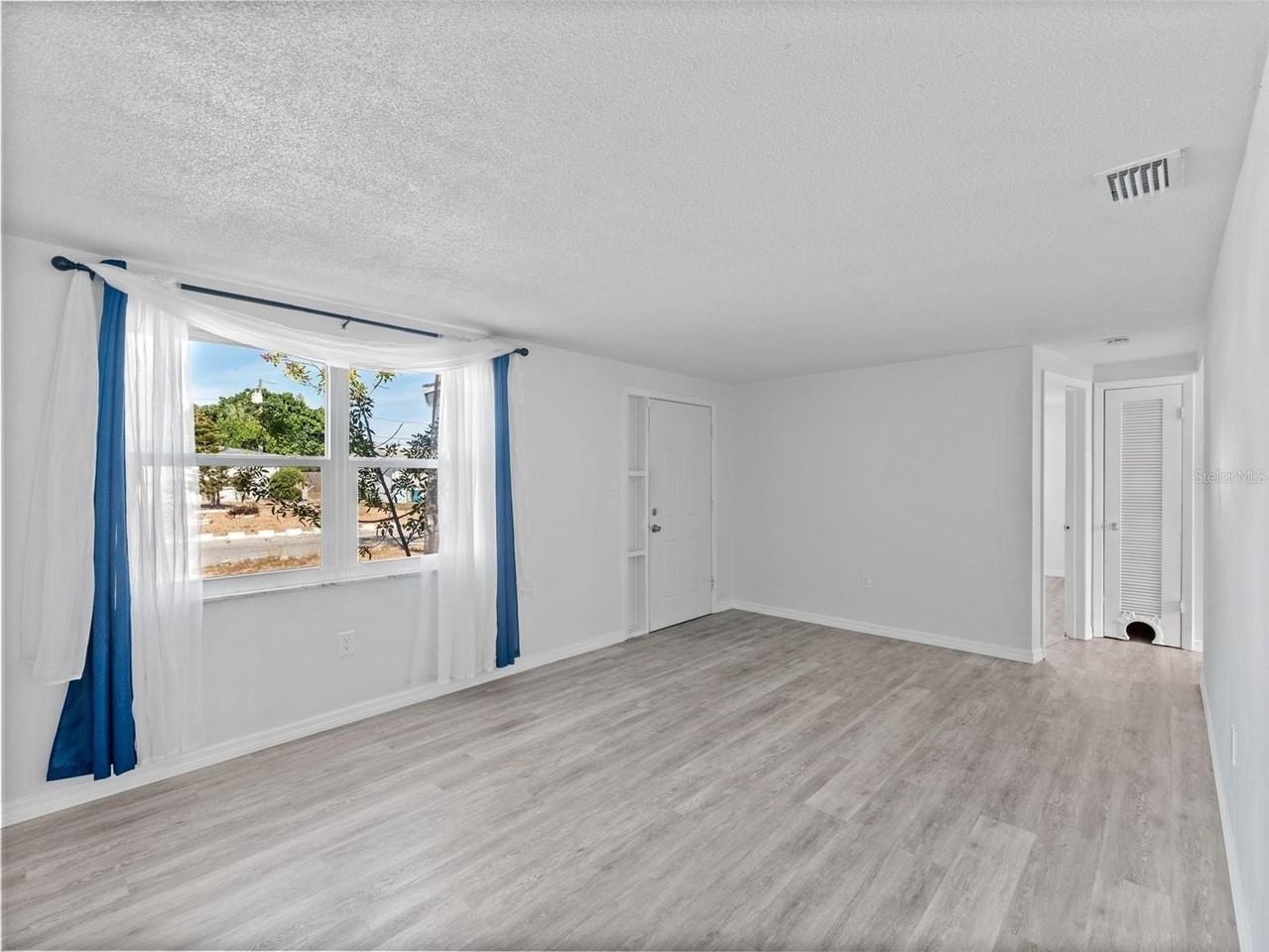 4848 Picture Ave - Photo 2 of 28