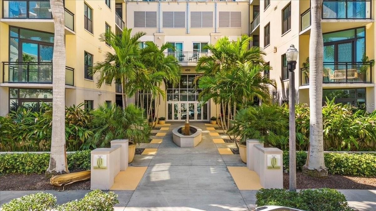 400 4th Ave S #1008 - Photo 2 of 37