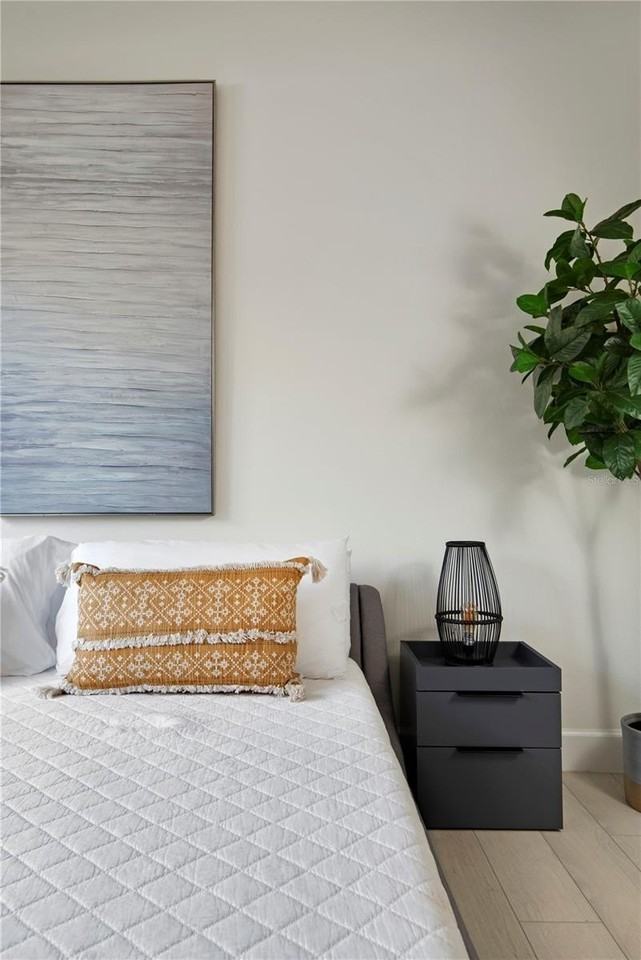 4919 North Nebraska Avenue - Photo 5 of 33