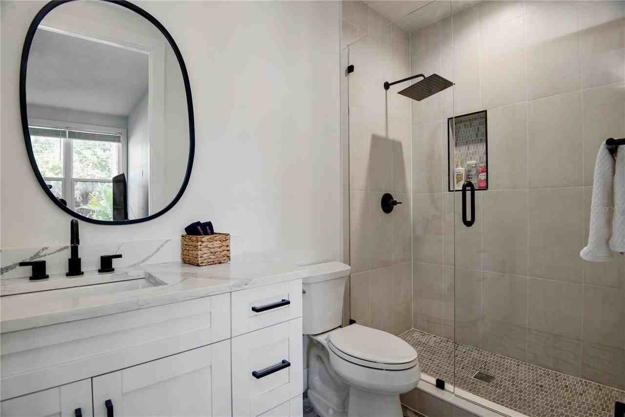 4919 North Nebraska Avenue - Photo 7 of 33