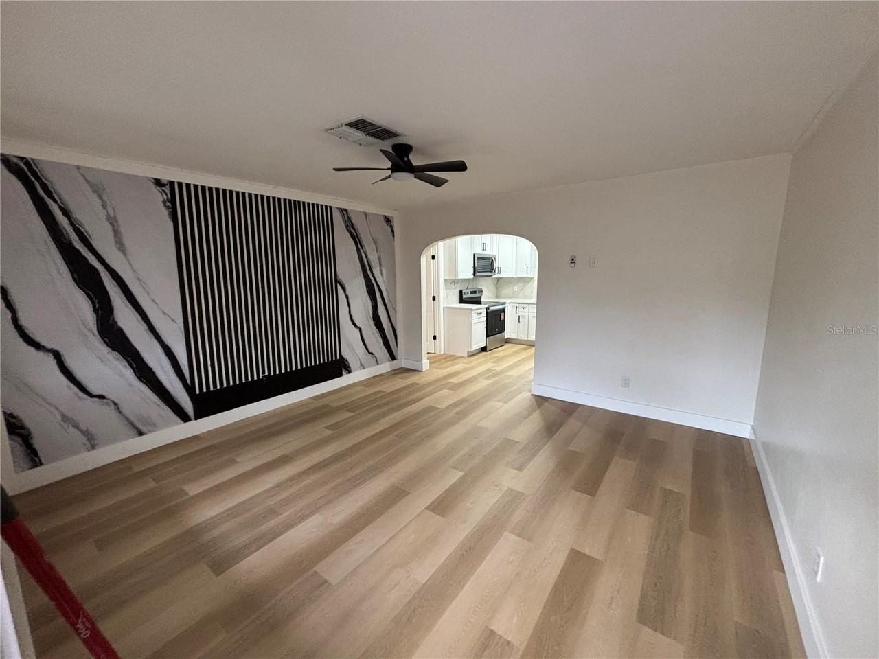 1215 New York Avenue - Photo 3 of 23