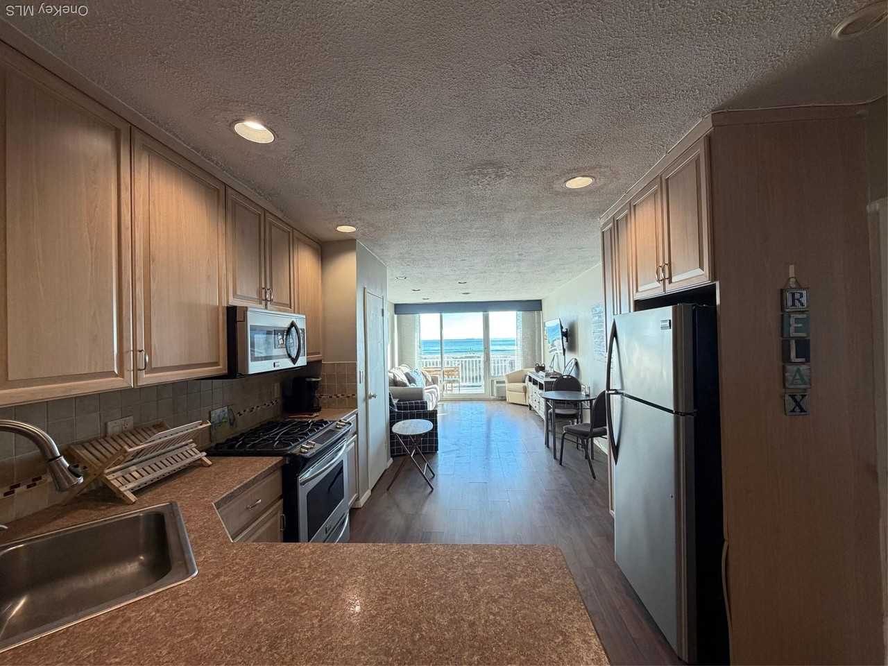 830 Shore Rd Apt 2o #2O - Photo 3 of 19