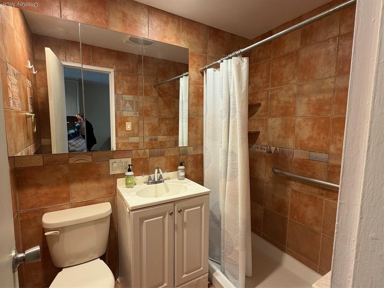 830 Shore Rd Apt 2o #2O - Photo 6 of 19