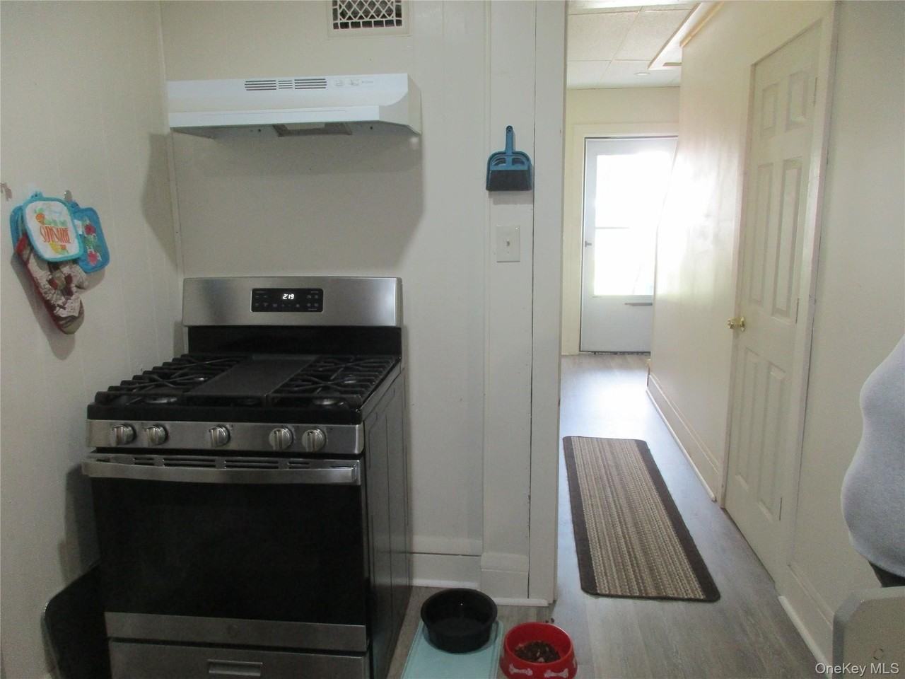 77 Franklin St Unit 77 #77 - Photo 5 of 20