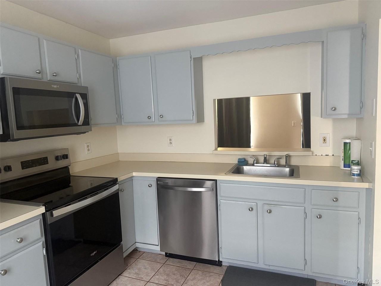 10 Kensington Way - Photo 5 of 20