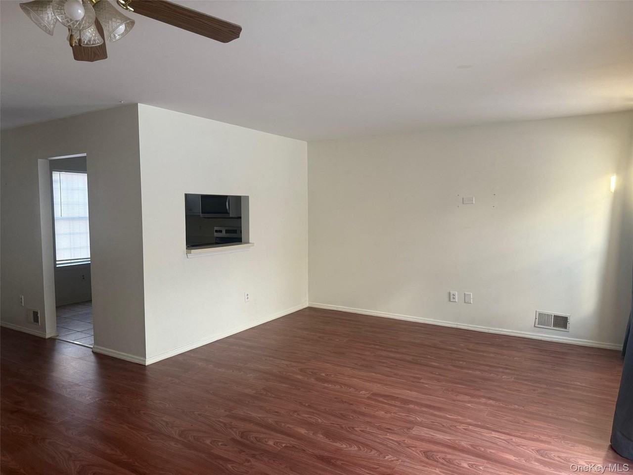 10 Kensington Way - Photo 7 of 20