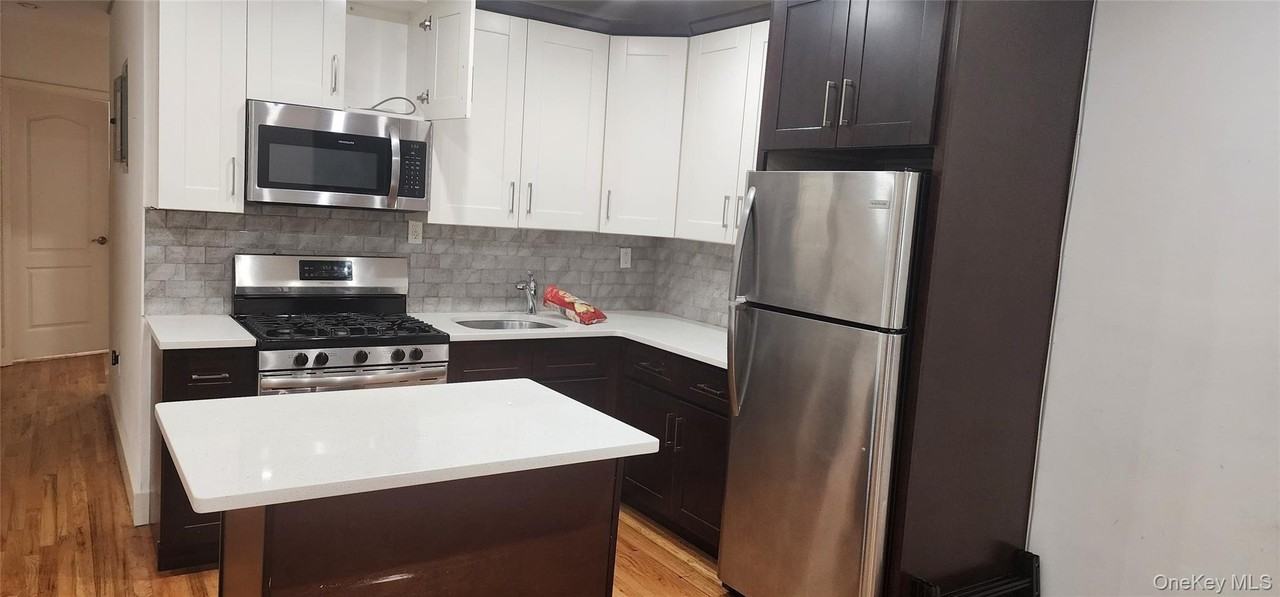 452 Linwood St - Photo 2 of 14