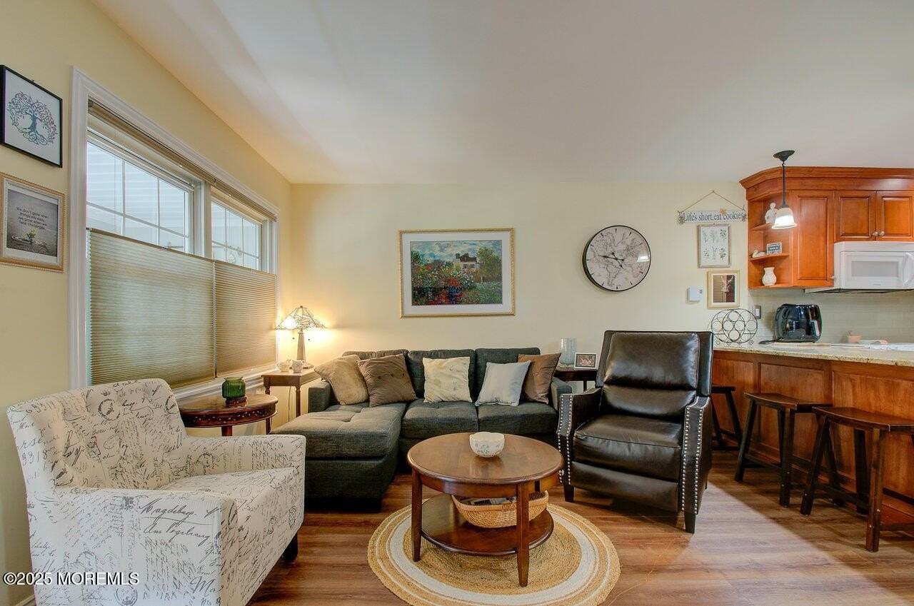 888b Inverness Court - Photo 6 of 30