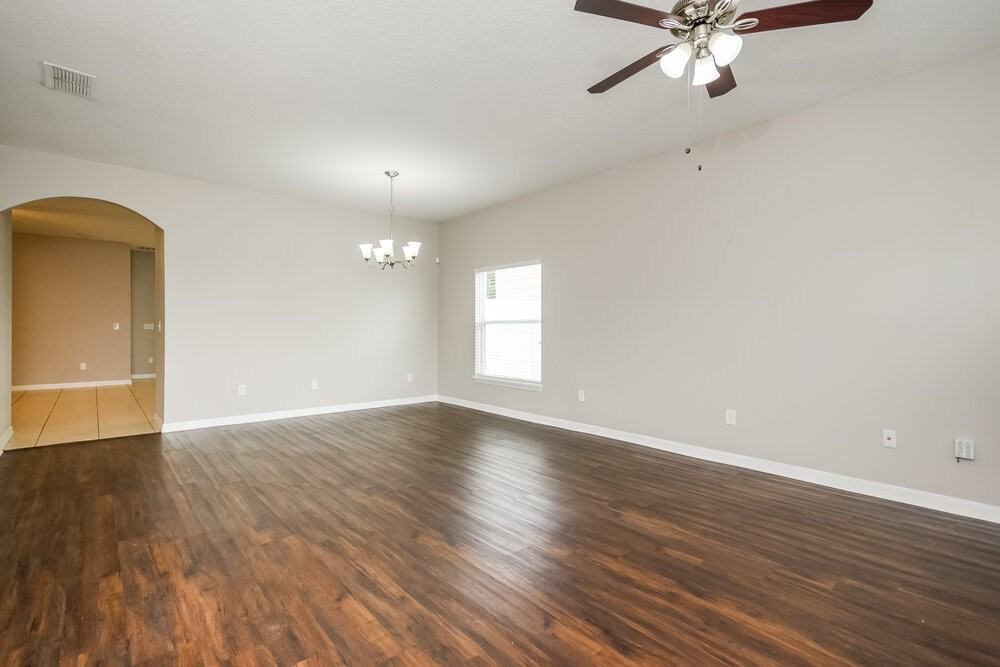 336 Marathon Ln - Photo 4 of 16