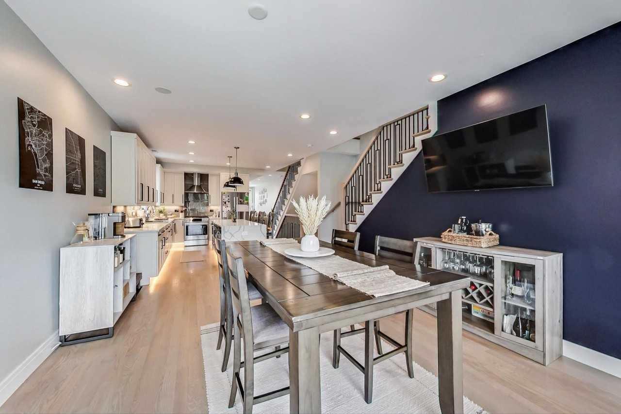 2429 West Augusta Boulevard #3 - Photo 7 of 24