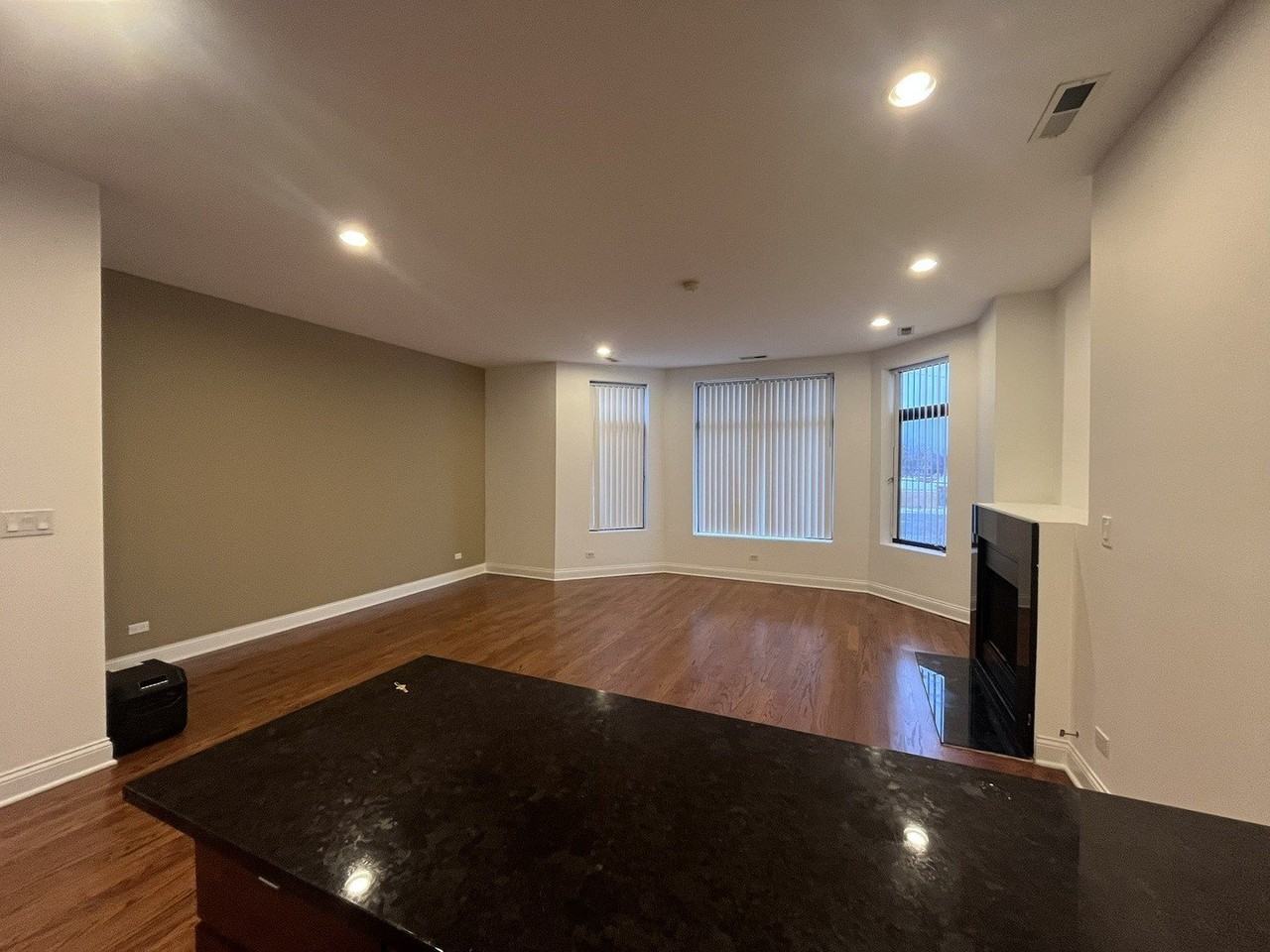 5644 North California Avenue #2S - Photo 7 of 24