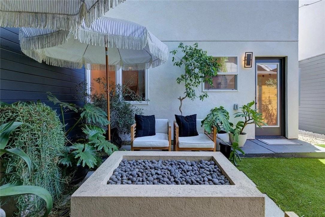 2153 S West View St - Photo 2 of 50