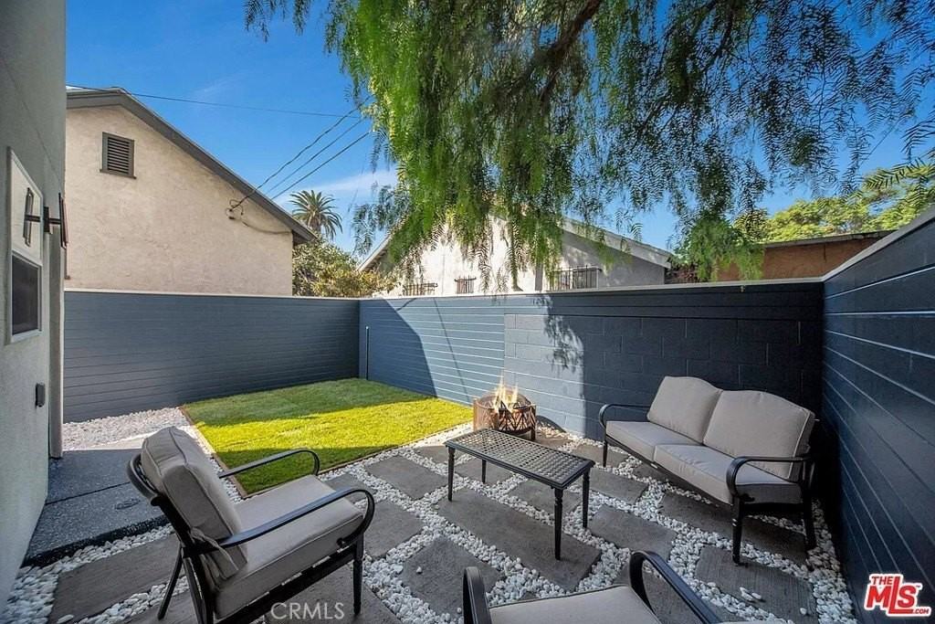 2153 S West View St - Photo 3 of 50