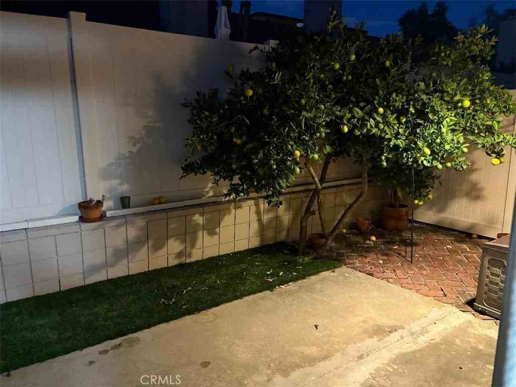 5945 Armaga Spring Rd #B - Photo 7 of 9