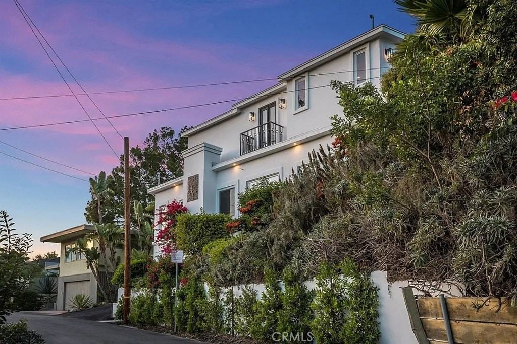 3642 Alta Mesa Drive - Photo 7 of 50