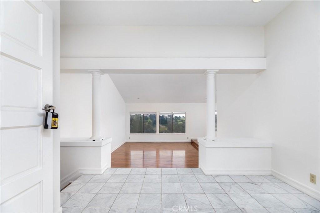 2605 Indian Creek Road - Photo 4 of 26