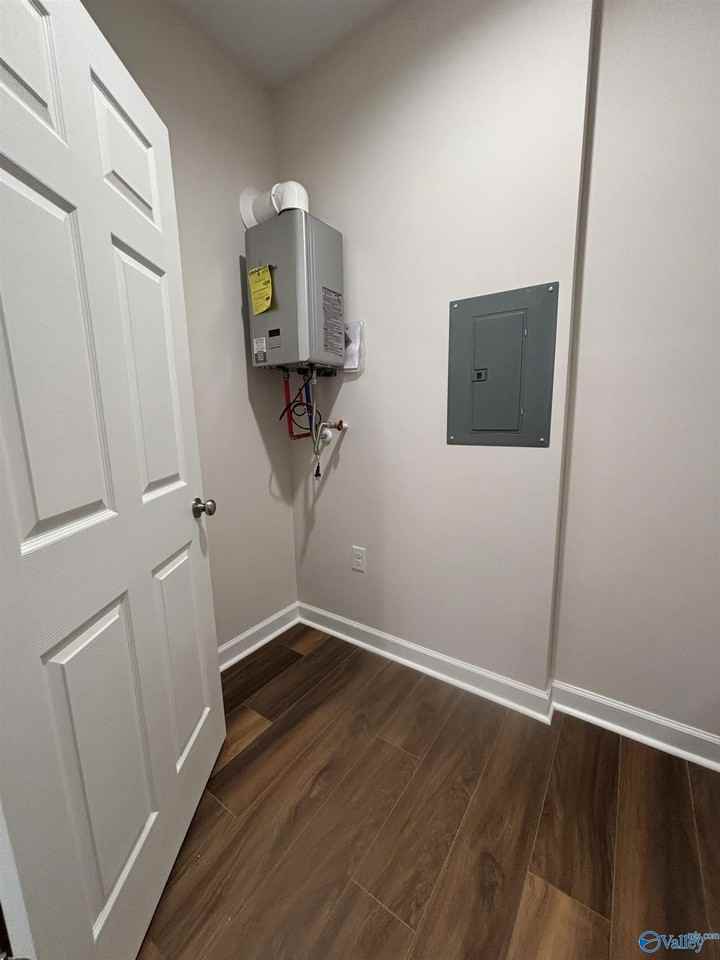 16576 Jamilynn Dr - Photo 5 of 12