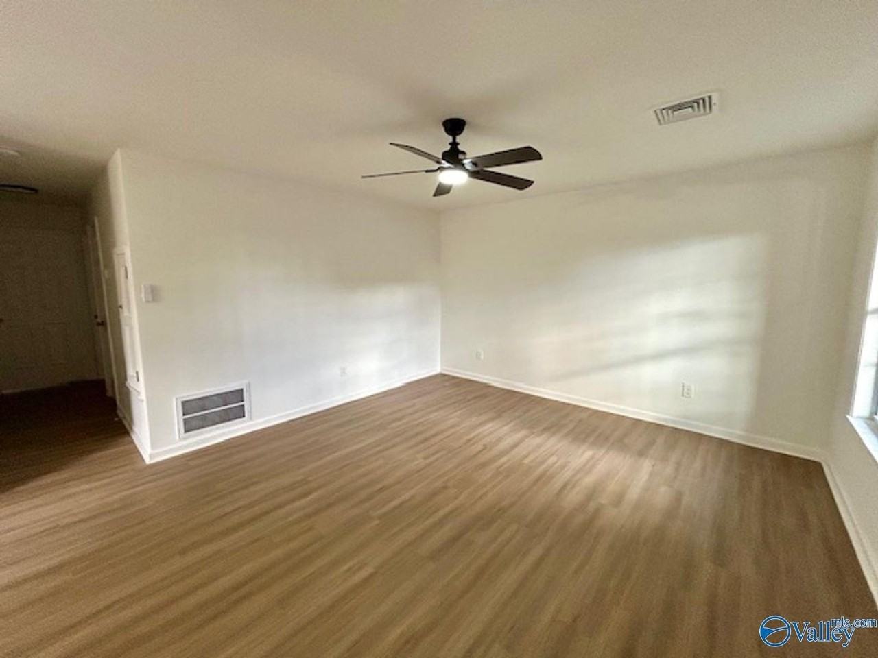 4422 Bonnell Dr Nw #A - Photo 3 of 14