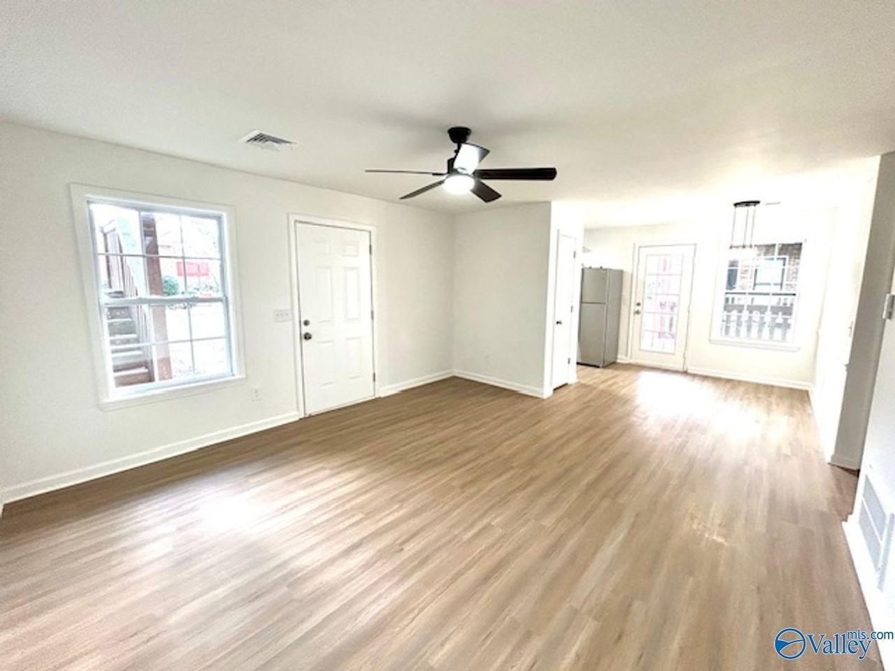 4422 Bonnell Dr Nw #A - Photo 4 of 14