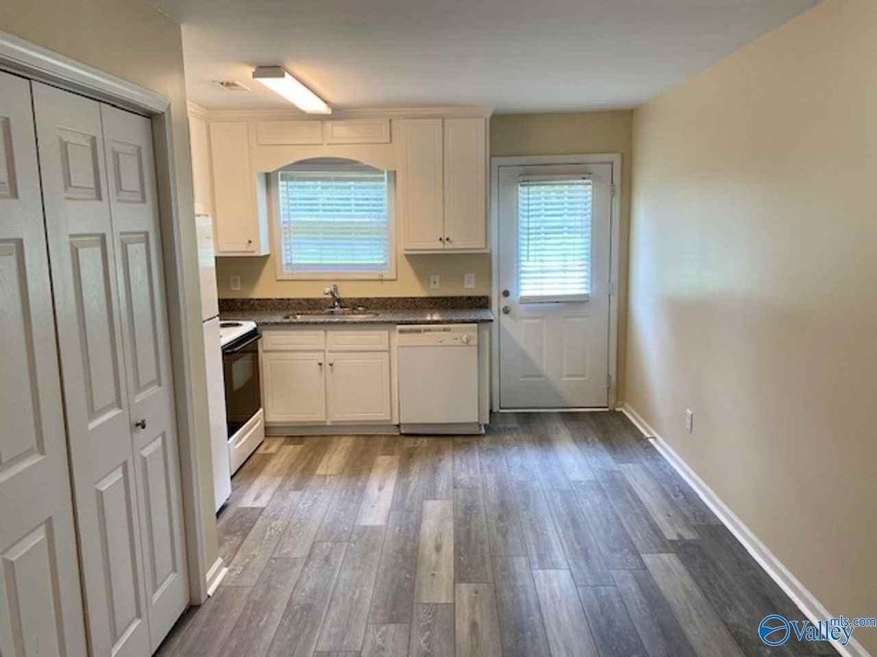 115 Ryland Ridge Cir #9 - Photo 3 of 8