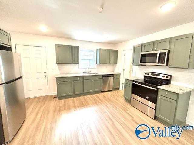 208 Meadow St #A - Photo 2 of 14