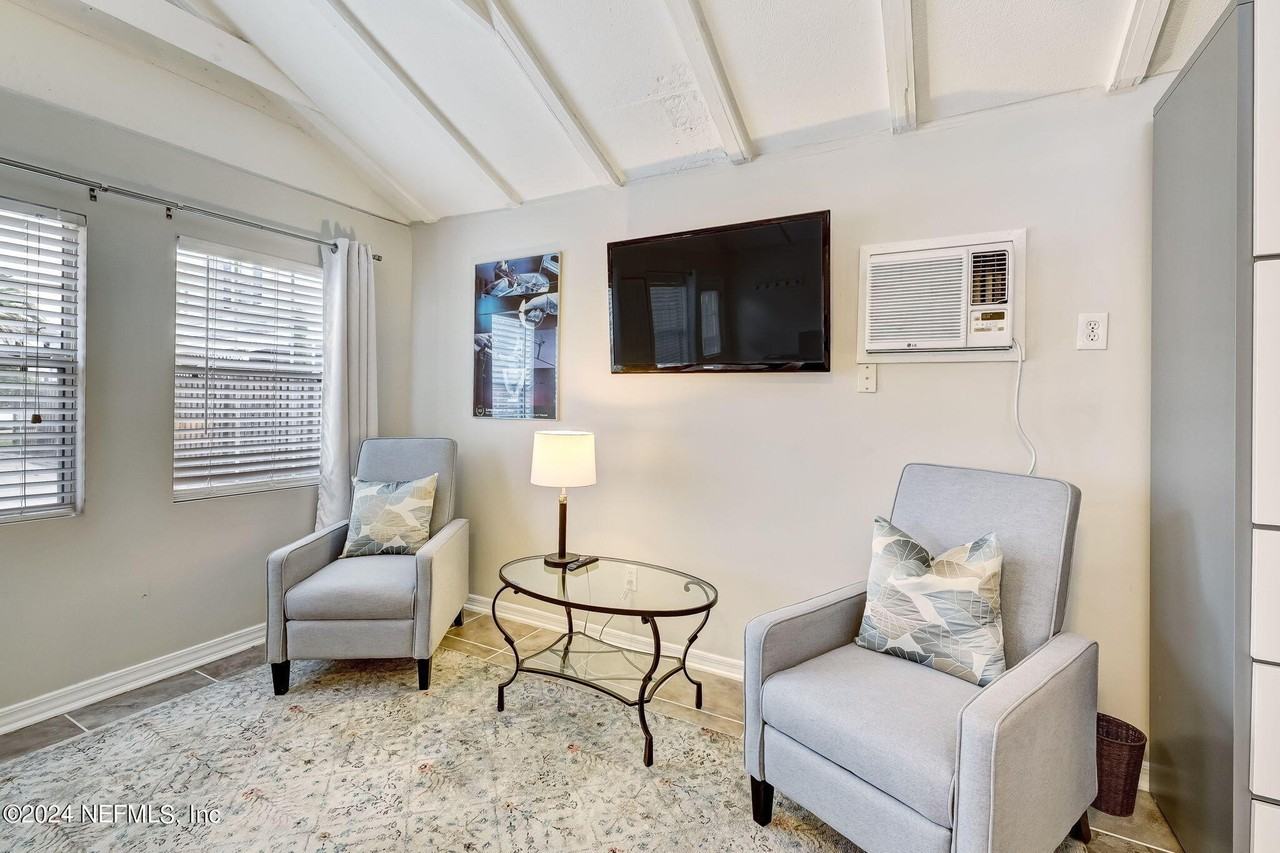 1427 1427 RIVER OAKS Road unit: Cottage Apartment - Photo 5 of 12