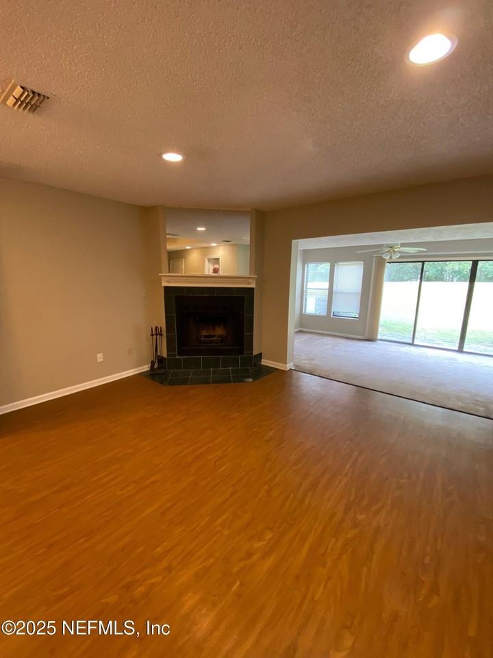 4129 Quiet Creek Loop - Photo 7 of 24