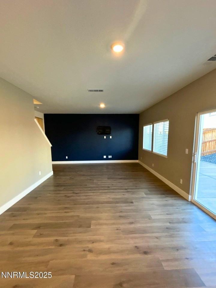 7976 Corundum Dr - Photo 6 of 19