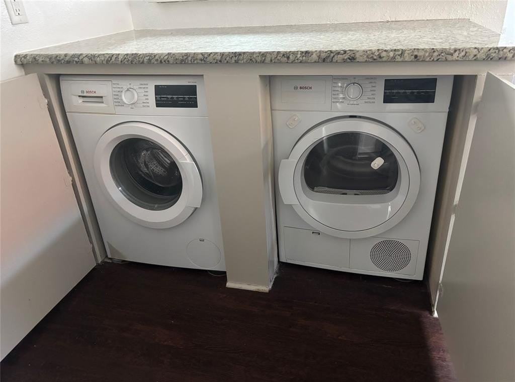 2236 Irwin St - Photo 4 of 11