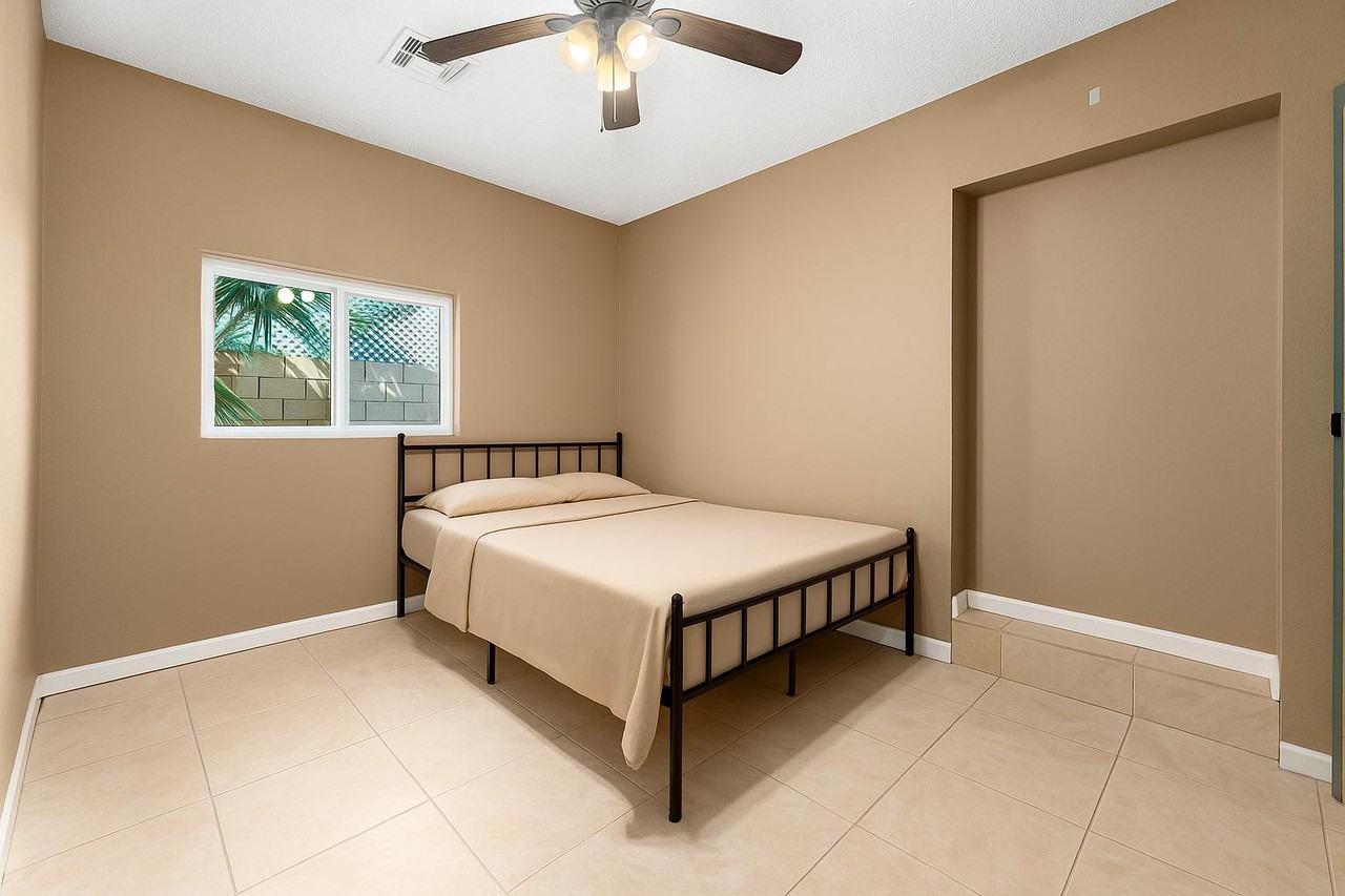 West Laurel Lane - Photo 6 of 10