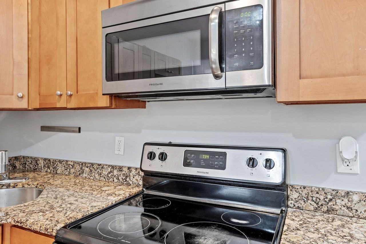 W Nevada St - Photo 2 of 11