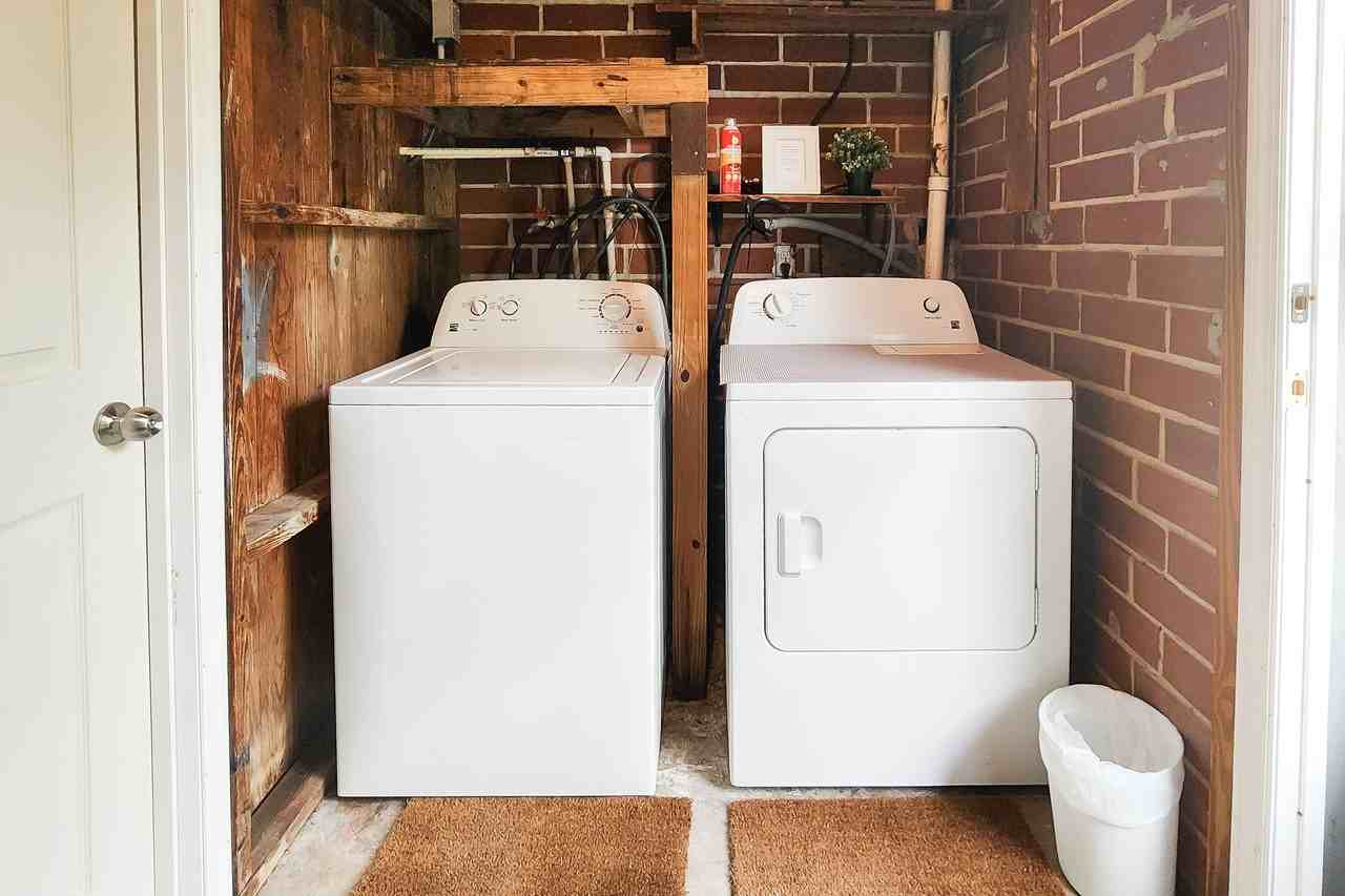 Belinda Cir - Photo 4 of 7