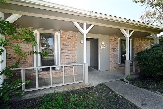 4325 Ireland Street - Photo 2 of 19