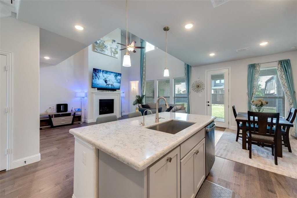 2823 Silverleaf Dr - Photo 6 of 19