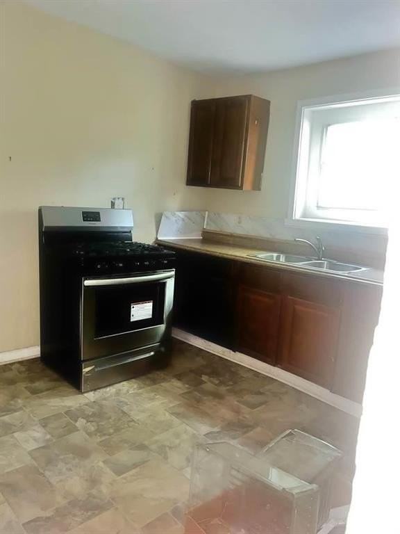 616 S 14th St - Photo 6 of 7