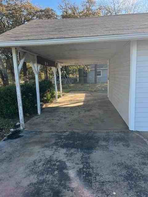 409 N College Dr - Photo 2 of 10