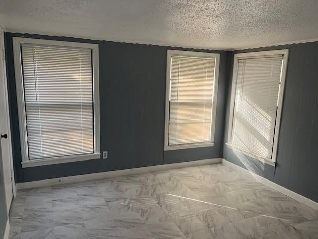 409 N College Dr - Photo 6 of 10