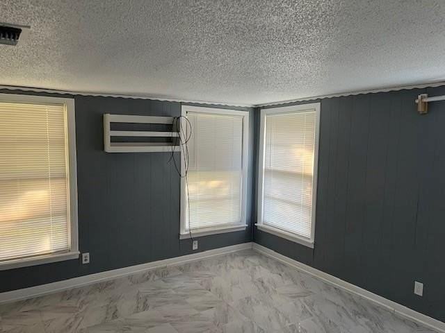 409 N College Dr - Photo 7 of 10