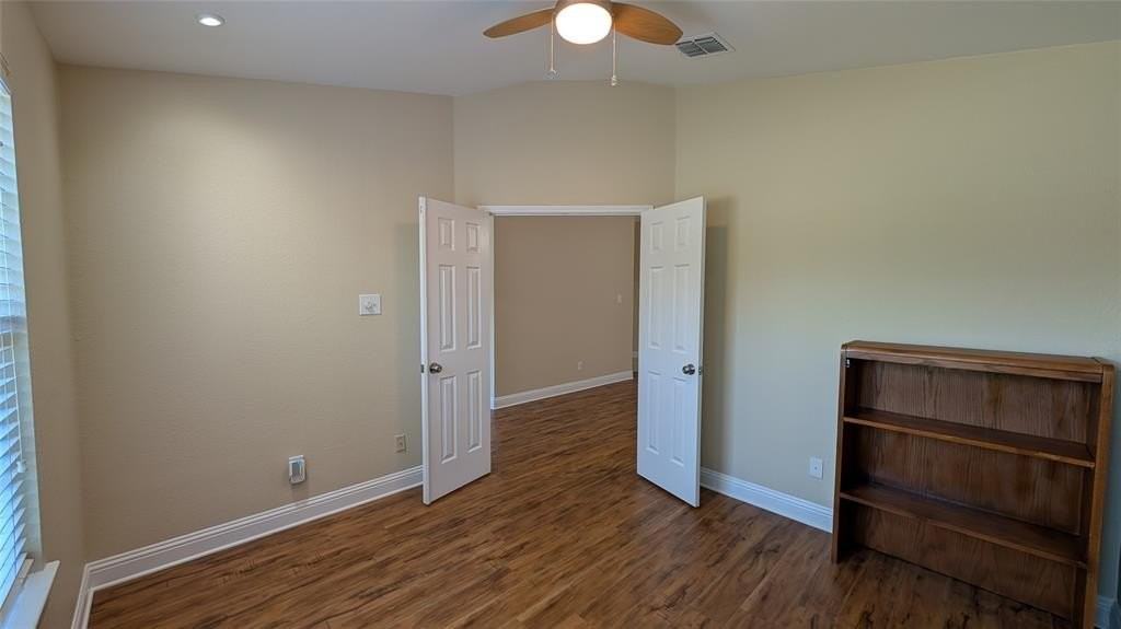 5320 Running Brook Ln - Photo 4 of 30