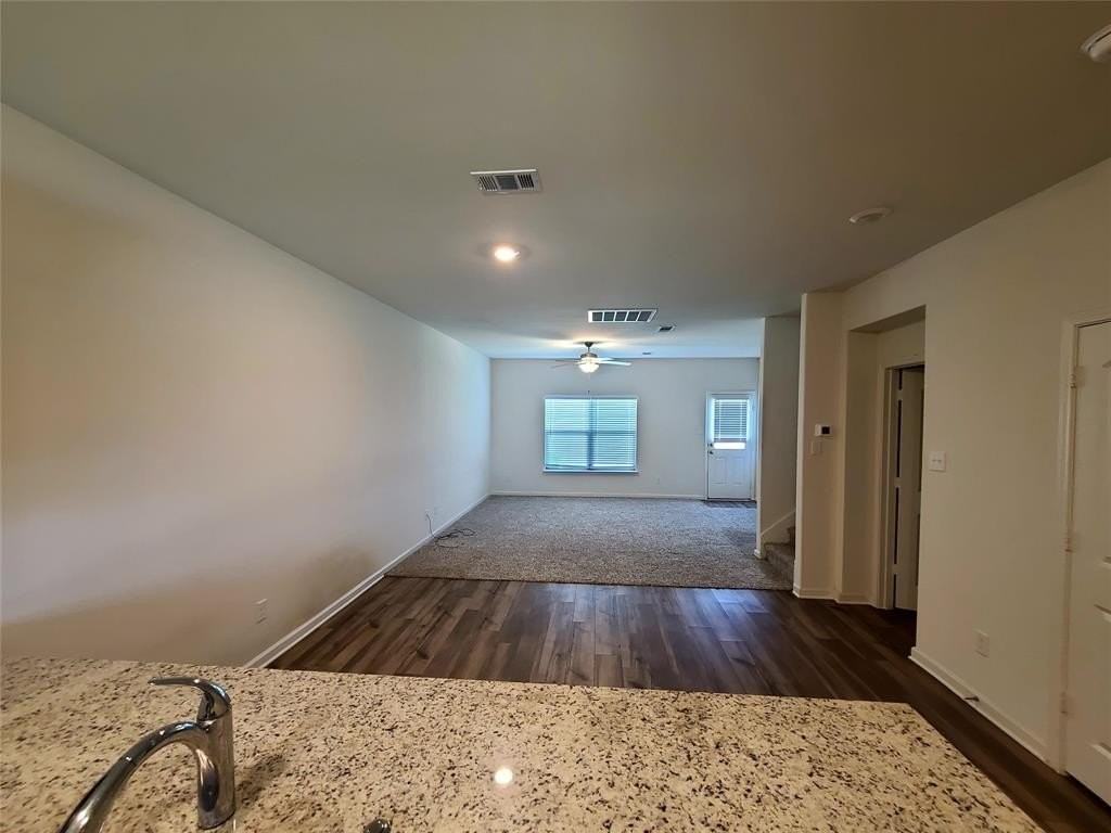 104 Lady Bird Court - Photo 5 of 40