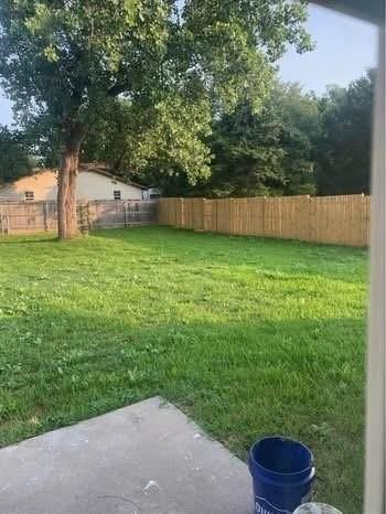 261 Audrey Ave - Photo 3 of 11