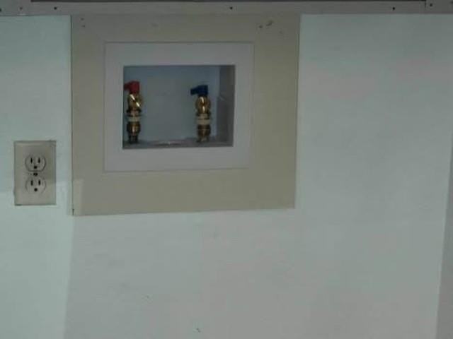 261 Audrey Ave - Photo 7 of 11