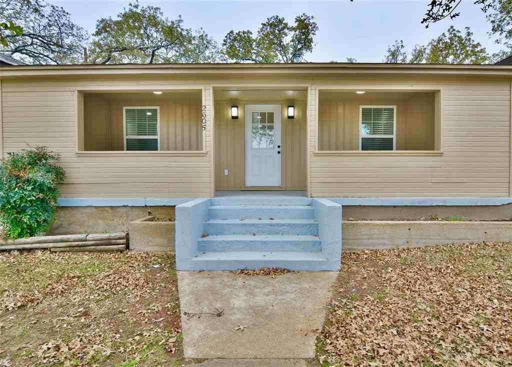 2605 Coble Court - Photo 3 of 40